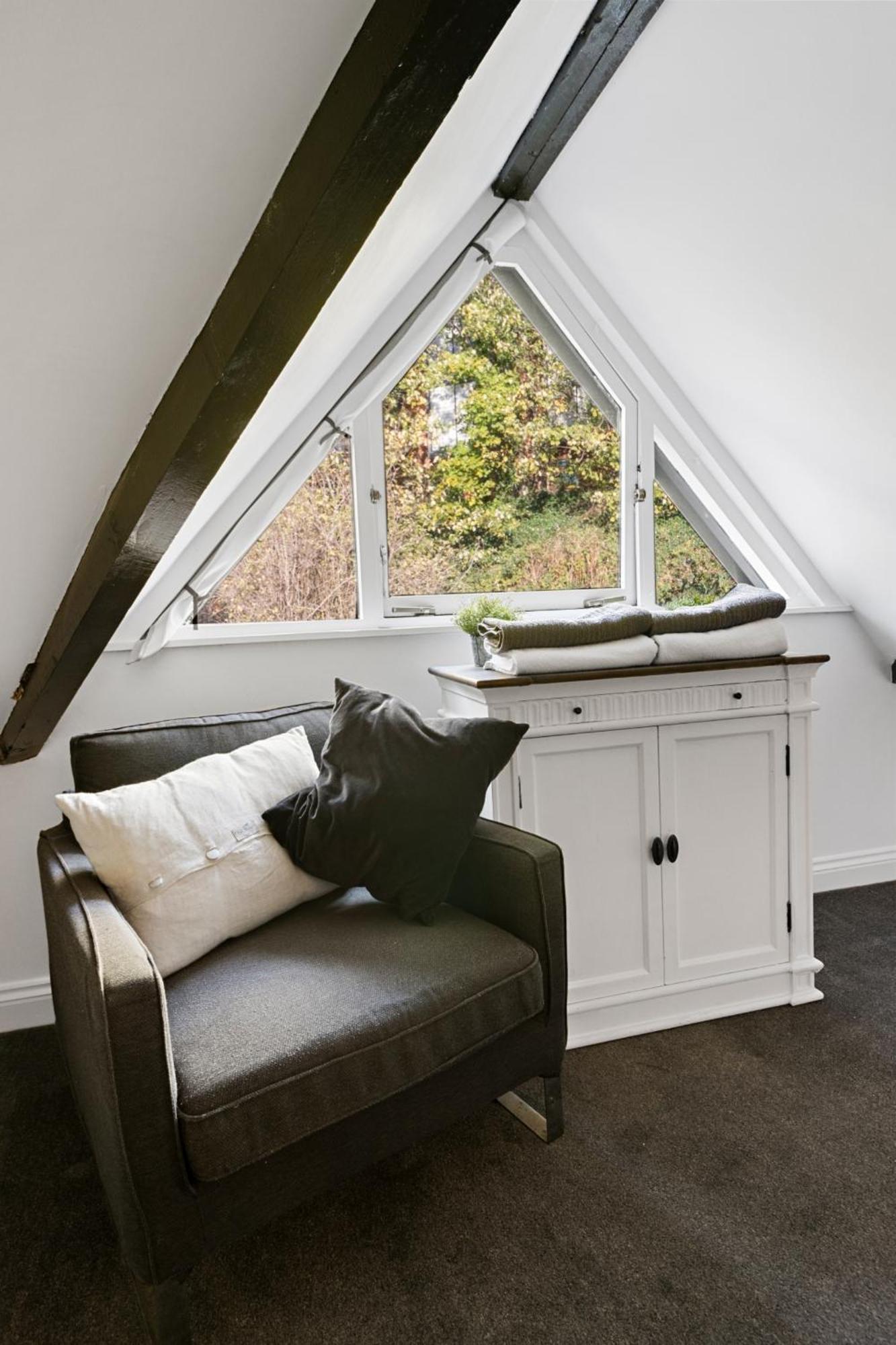 Apartment 3a The Courtyard - For Business, Leisure Or Relocation *